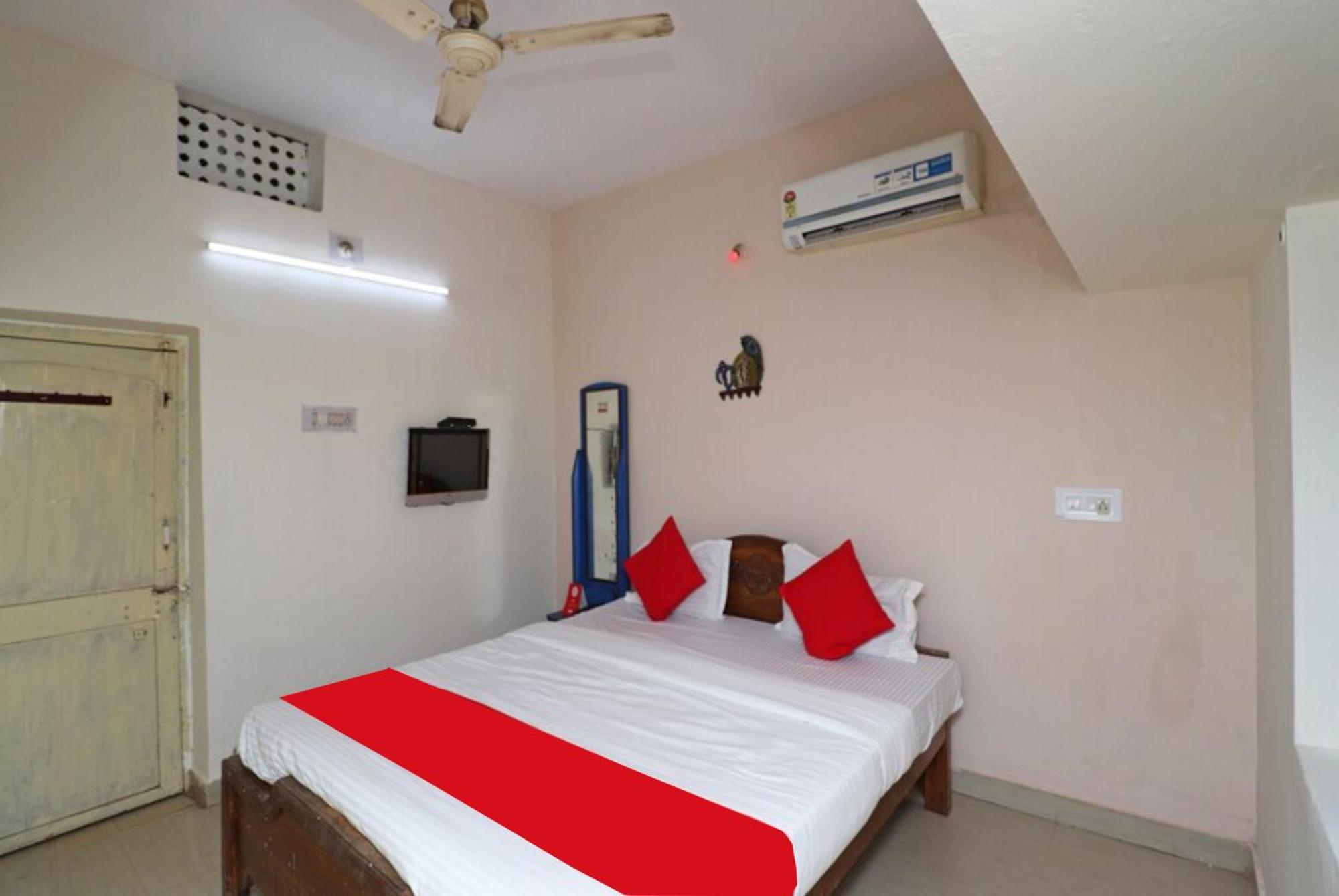 Padoshi Near Beach Best Choice Of Travellers By Morservices Hotel Puri