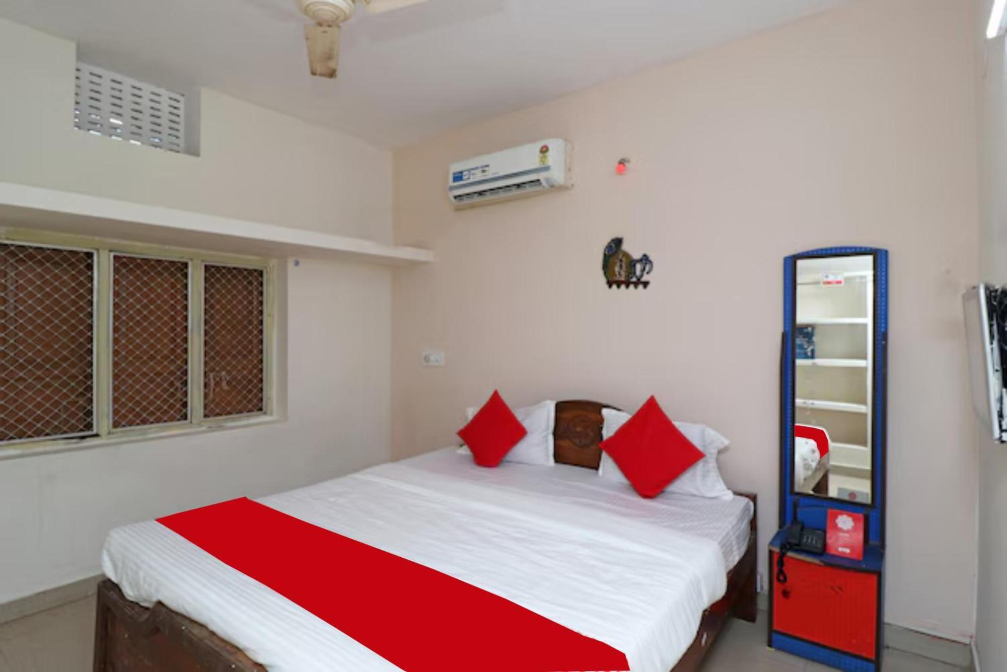 Padoshi Near Beach Best Choice Of Travellers By Morservices Hotel