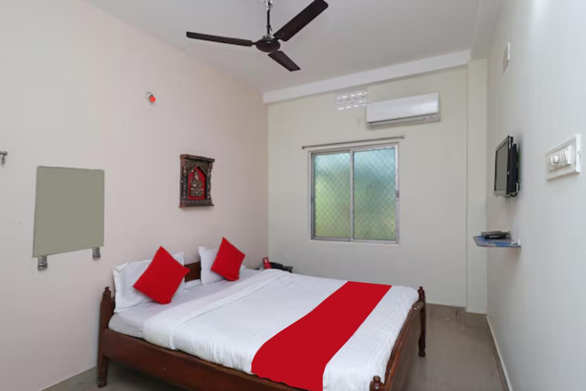 Padoshi Near Beach Best Choice Of Travellers By Morservices Hotel 3*